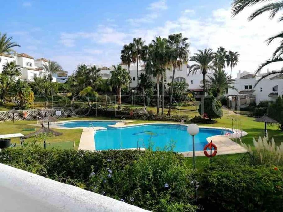 Front Mer - Sublime Appartement Moderne Et Confortable Estepona Exterior photo